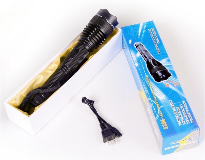 防身甩棍怎么使用? 防身甩棍怎么使用?